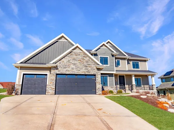 988 Carnoustie Way, Oregon, WI 53575