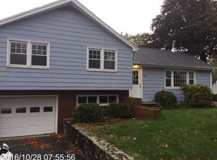 383 Old Warren Rd, Swansea, MA 02777