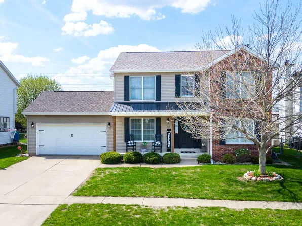 22 Long Cove Ct, Bloomington, IL 61704