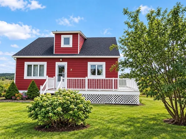 7 Church Road, Bell Island, NL a0a4h0