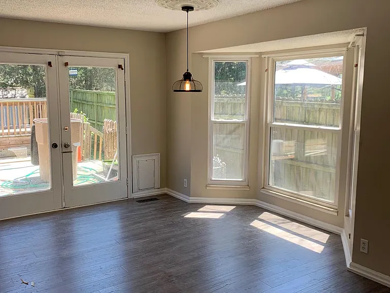 312 Cedarcliff Rd — Photo 5