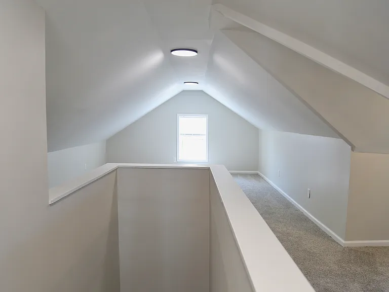 13613 Clifford Ave — Photo 19
