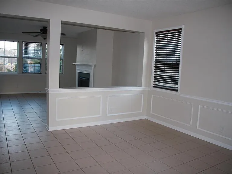 222 Northlands Dr — Photo 4
