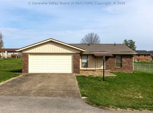 8 Michael St, Scott Depot, WV 25560