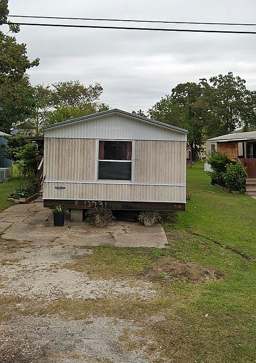 2nd image of 13731 Gainesville St