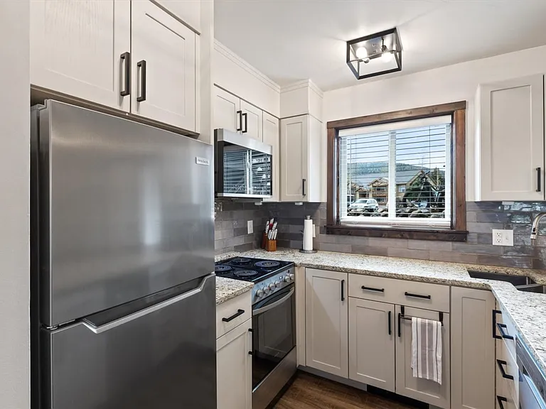 1555 Shadow Run Ct #D103 — Photo 4