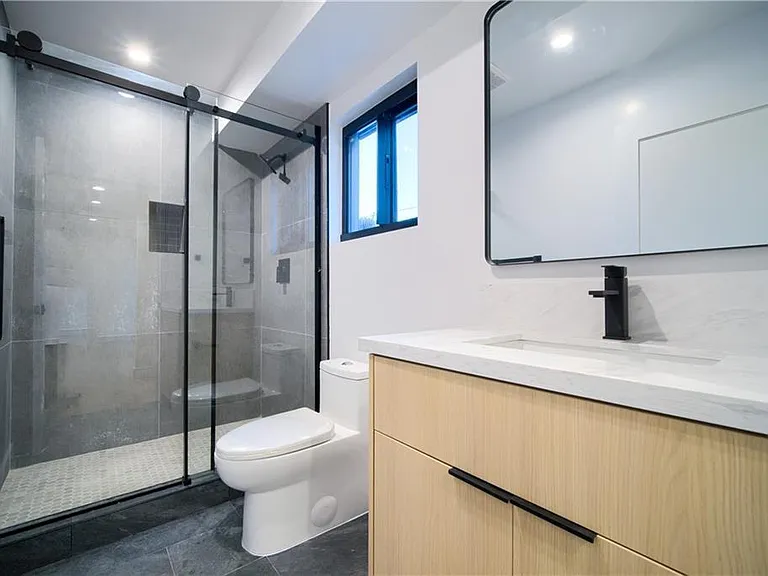616 N Mariposa Ave — Photo 24
