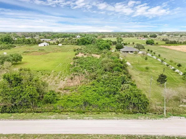 3250 Huntington Ave, Mims, FL 32754