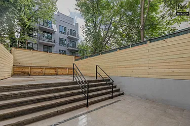 Rented by New York Residence