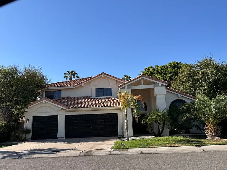 3340 S Oleander Dr — Photo 1