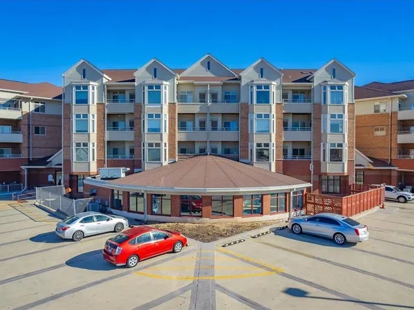 301 Harbour Town Dr APT 330, Madison, WI 53717