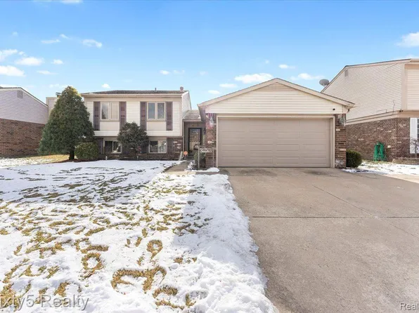 24803 Timber Ridge Trl, Brownstown, MI 48134