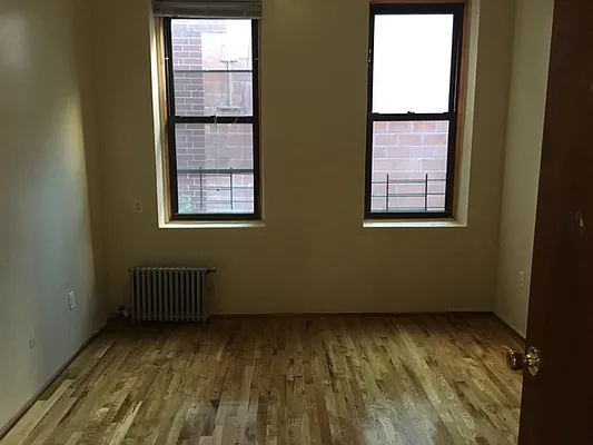 Rented by Premier Metro Realty Corp | media 23