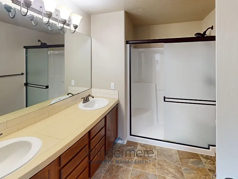 247 Chapra St — Photo 21