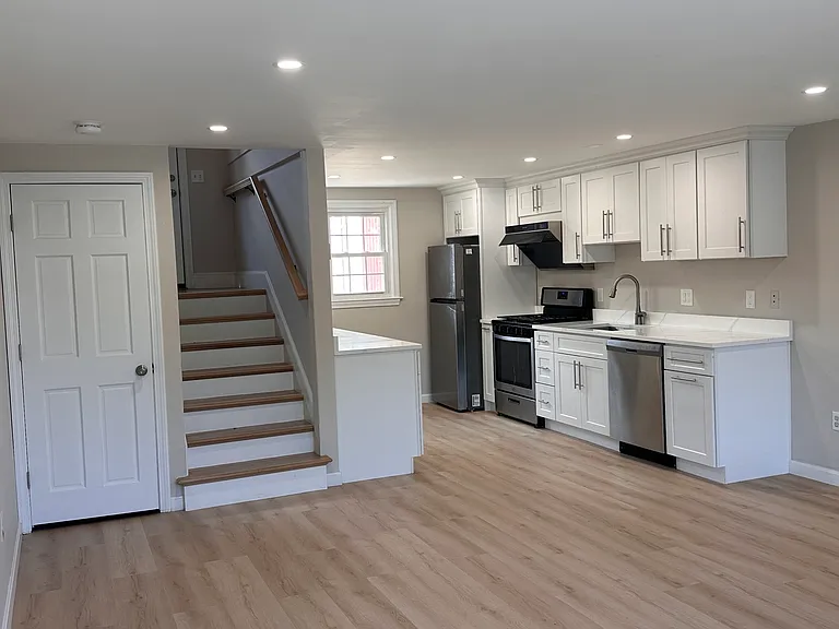 274 Main St #7A — Photo 4