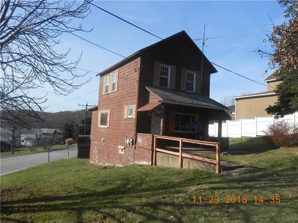520 Main St, Ernest, PA 15739