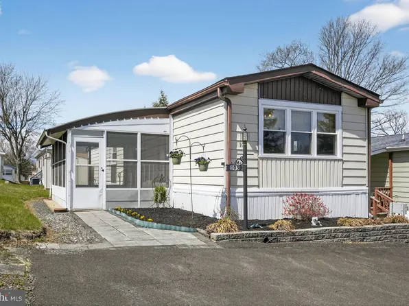 103 Winding Brook Run, North Wales, PA 19454