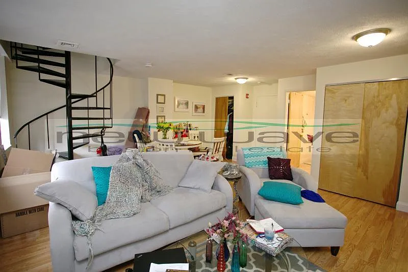 1 bed, 550 sqft, $2,750 — Photo 3