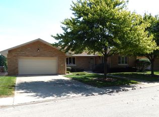 760 Riverside Ct, Kankakee, IL 60901