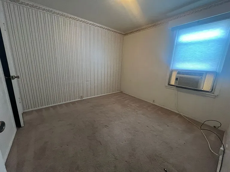 265 N 500 E — Photo 13