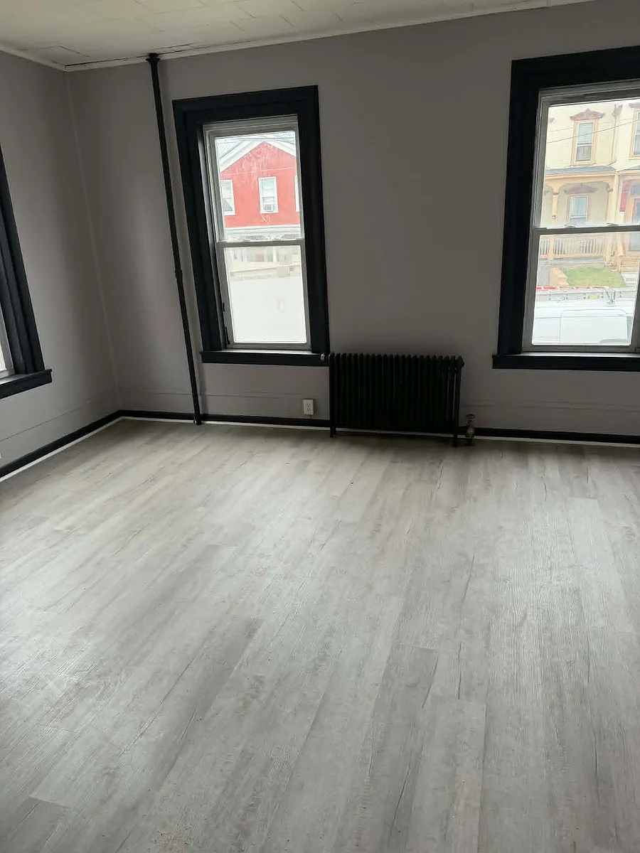 Building Photo - 159 Genesee St #1