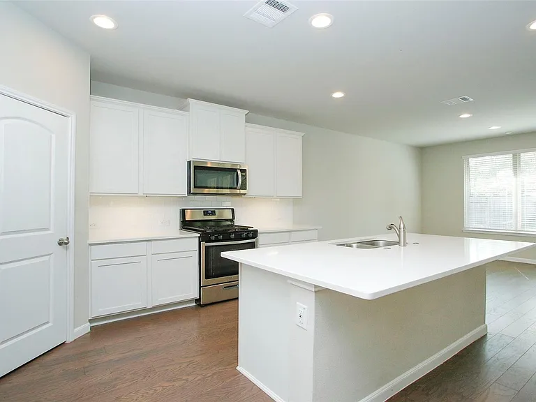 14120 Sand Ridge Ct — Photo 15