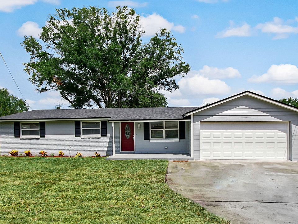 1st image of 2505 Barry Dr S