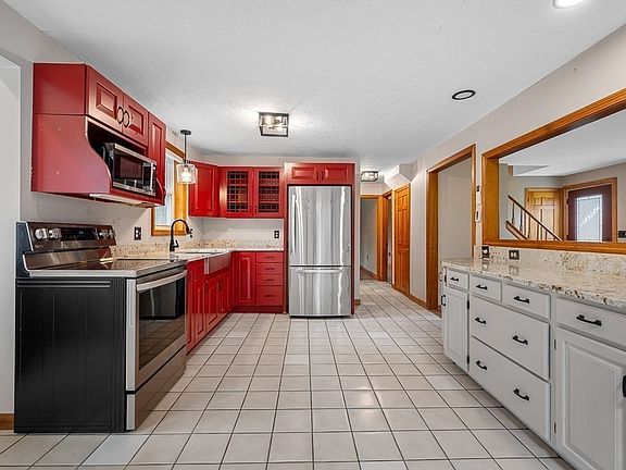 5th image of 30 Marble Rd