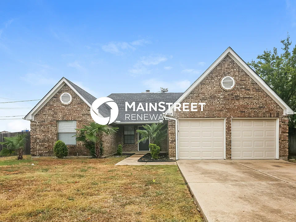 6114 Maple Leaf Dr