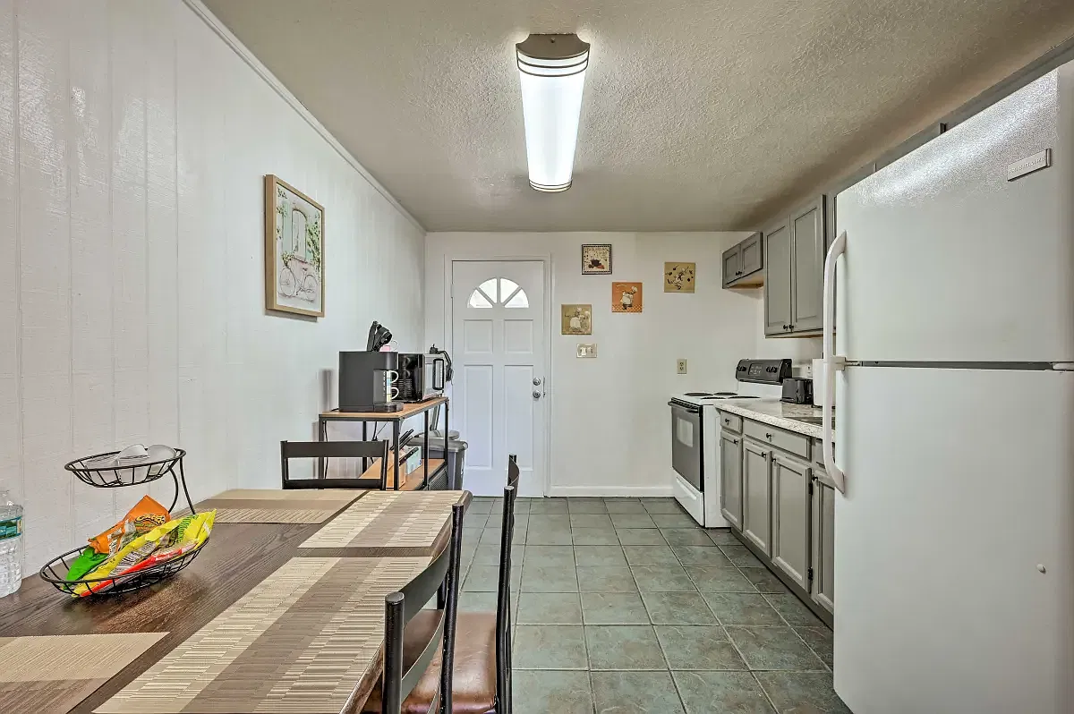 2 bed, 810 sqft, $1,430 — Photo 3