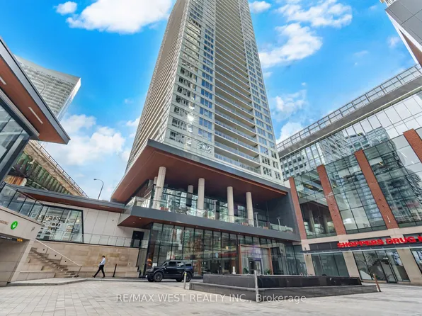 17 Bathurst St #1602, Toronto, ON M5V 0N1