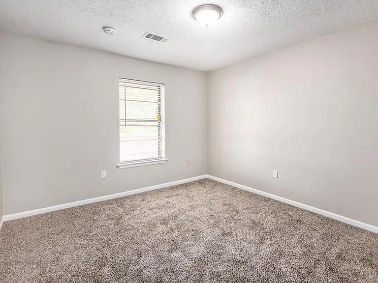 12510 Old River Dr — Photo 15