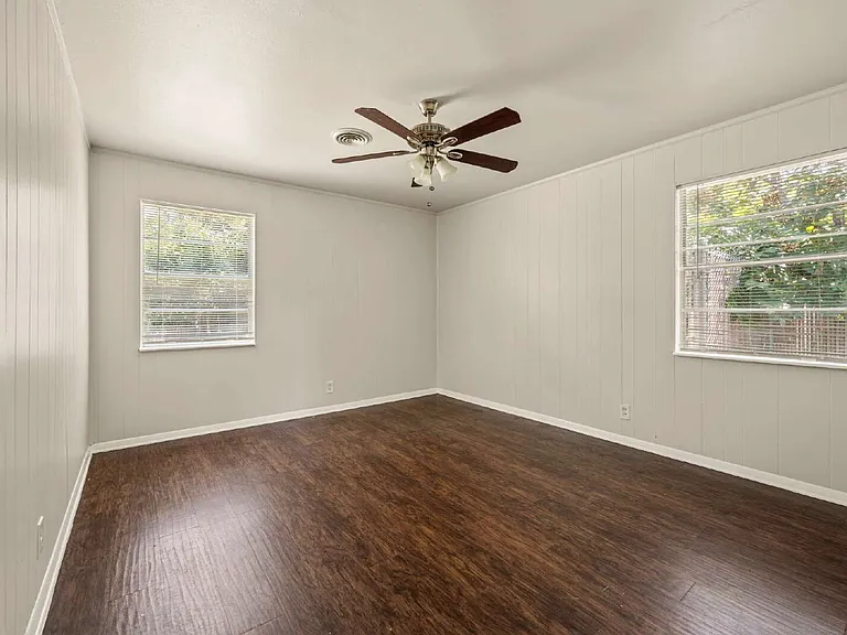 5213 Santa Rosa Dr — Photo 18