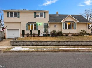 400 Reading Ave, Barrington, NJ 08007