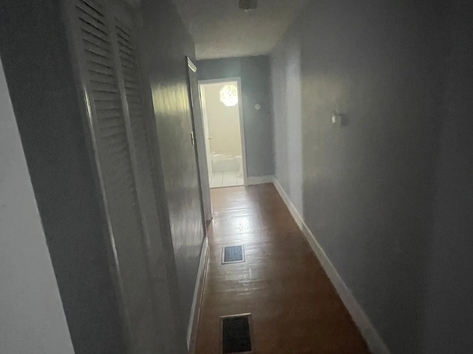2 bed, 1000 sqft, $1,250 — Photo 4