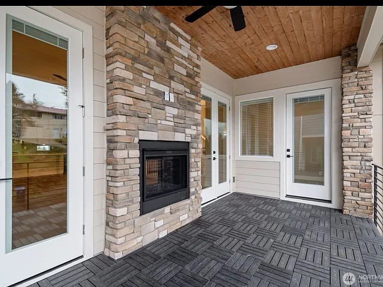 7536 S 130th Pl — Photo 11