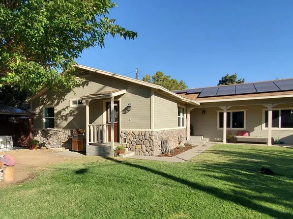 607 W Pine St, Bishop, CA 93514