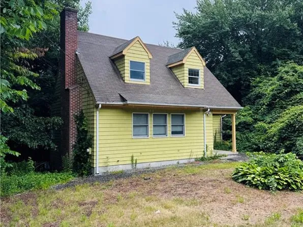 1851 Atwood Ave, Johnston, RI 02919