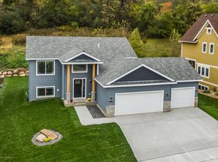 6592 Clarkia Dr NW, Rochester, MN 55901