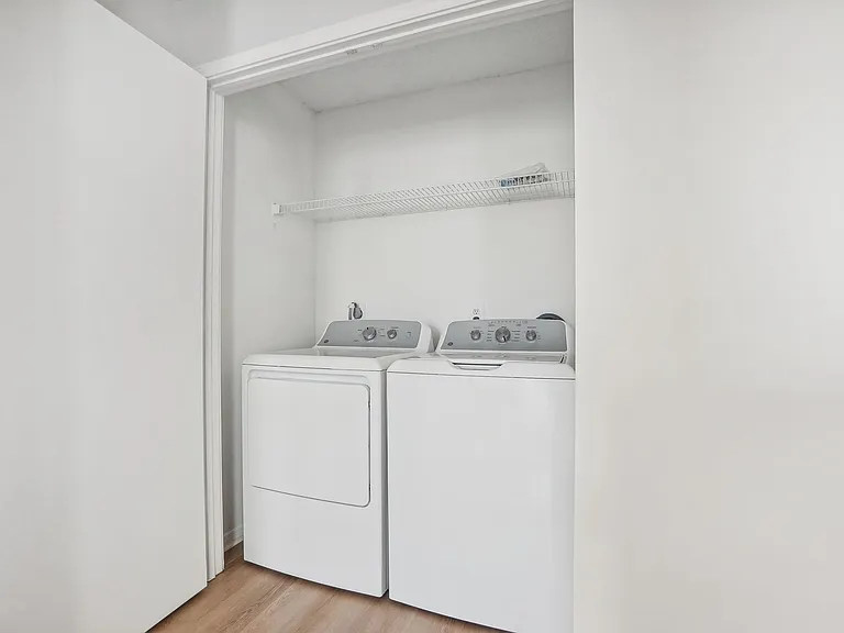 Cambridge Park Apartments — Photo 131