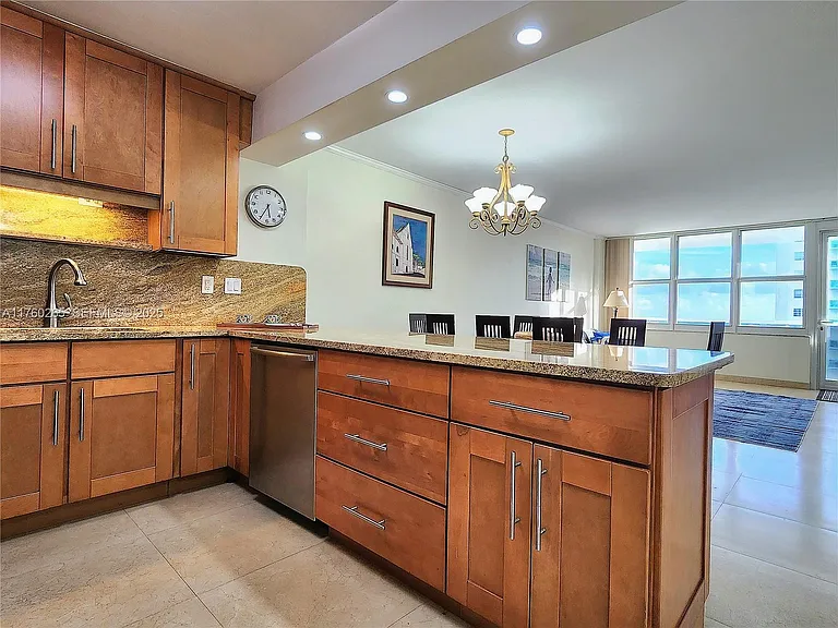 3725 S Ocean Dr #1008 — Photo 6