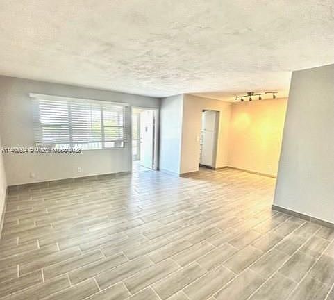 3rd image of 250 Layne Blvd APT 216