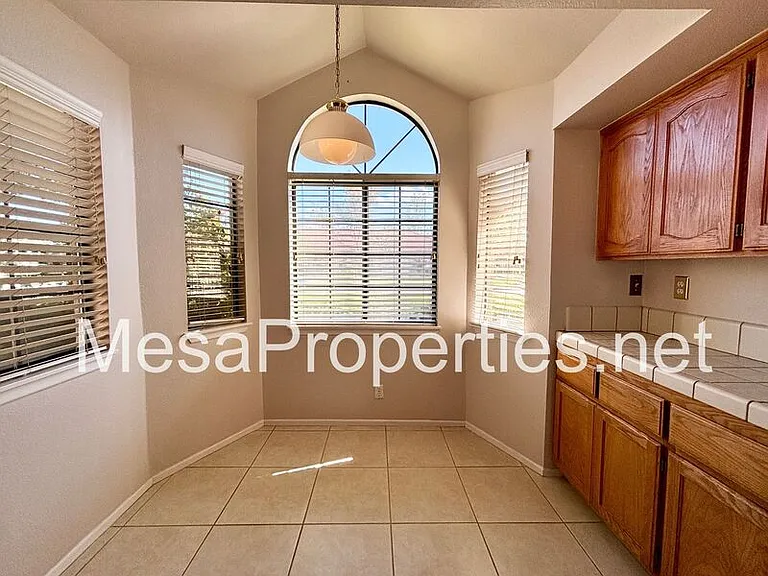 19182 Elm Dr — Photo 11