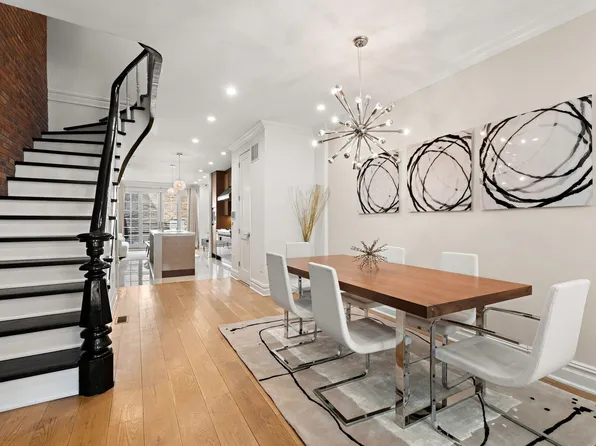 526 Hudson Street image 3 of 30