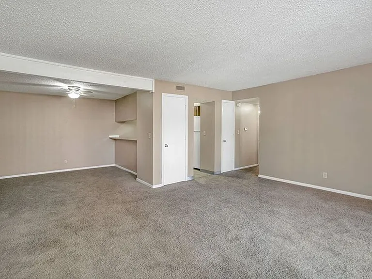 Ceiling Fans Throughout