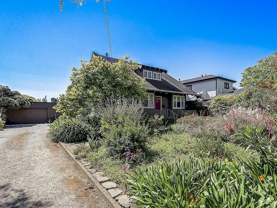 1st image of 215 Burlingame Ave