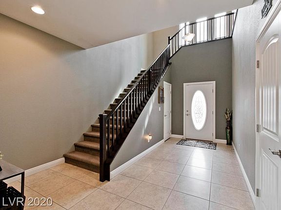 4th image of 9342 Forest Meadows Ave