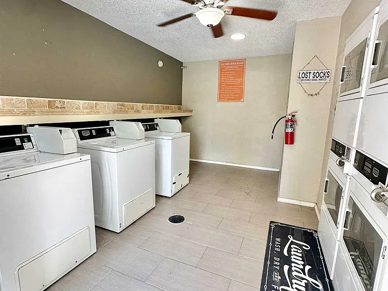4227 Sun Gate St — Photo 8