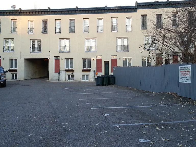 4700 Alden Ave #A — Photo 9