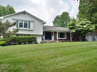 87 Mountain View Ter, Hillsdale, NJ 07642